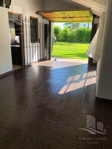 Venta - Casa Quinta, 3/tres Ambientes, Gran Jardín, Cochera - Tortuguitas, Malvinas Argentinas