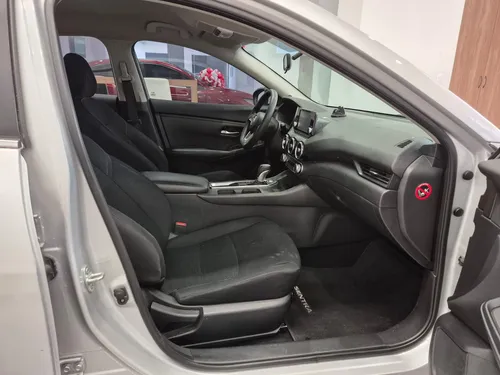 Nissan Sentra 1.8 Sense Cvt