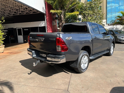 Imagem 5 de 10 de Toyota Hilux Sr 4x4 Aut Diesel