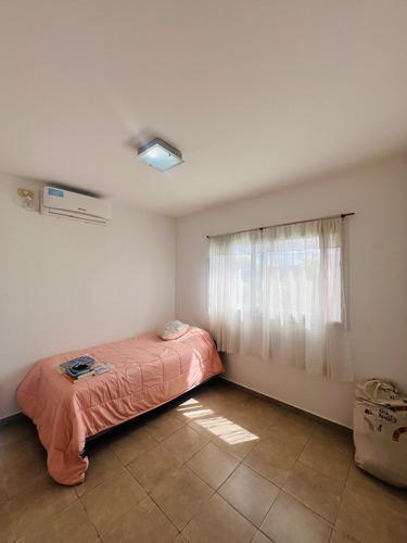 Alquiler Casa De 4 Ambientes En Barrio Cerrado Cantón Norte - Amoblada