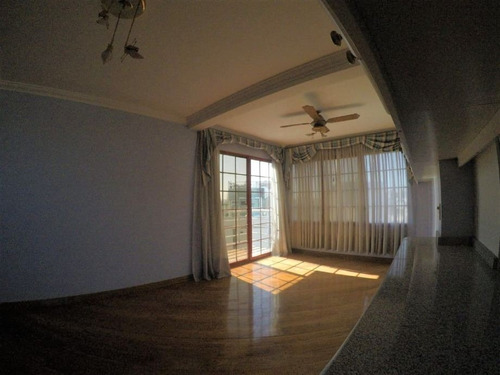 Imagen 3 de 26 de Departamento De 3 Ambientes En Venta - Moron Norte