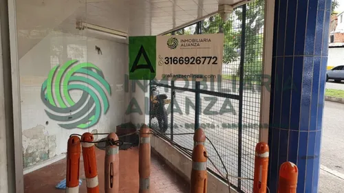 Local En Arriendo En Centro. Cod A16523