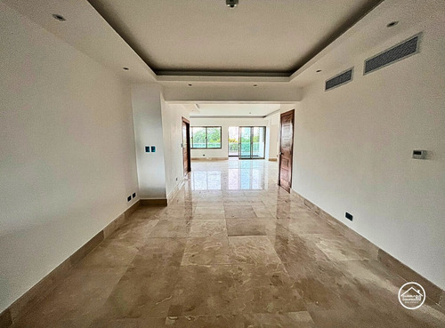 Lujoso Y Amplio Apartamento En Los Cacicazgos