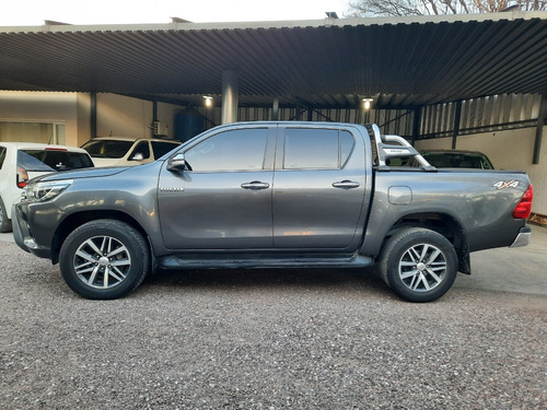 Toyota Hilux 2.8 Cd Srx 177cv 4x4