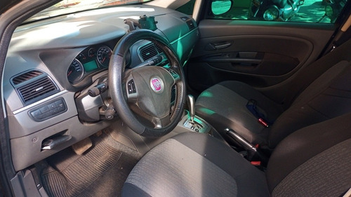 Imagem 11 de 12 de Fiat Punto 2011 1.6 16v Essence Flex Dualogic 5p