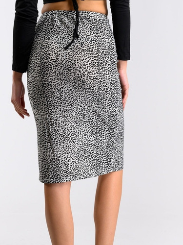 Falda Midi Animal Print Blanco Y Negro Con Jareta Talla G