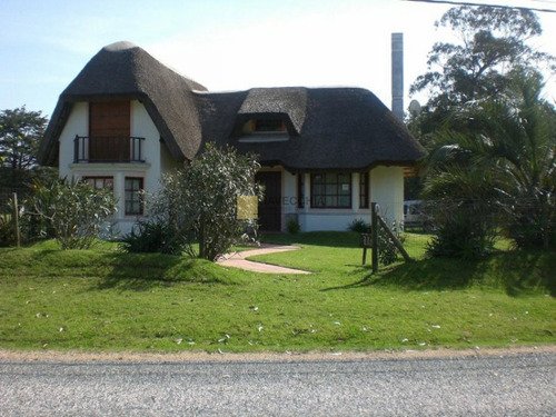 Imagen 12 de 15 de Venta De Casa De 3 Dormitorios En Pinares