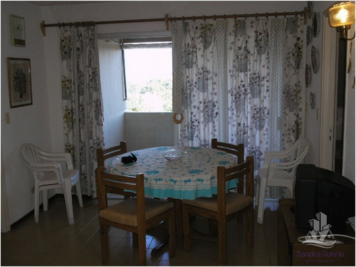Apartamento En Roosevelt, 2 Dormitorios *- Ref: 5186