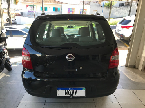 Imagem 4 de 15 de Nissan Livina Grand S 1.8 16v Flex Fuel Mec 2010