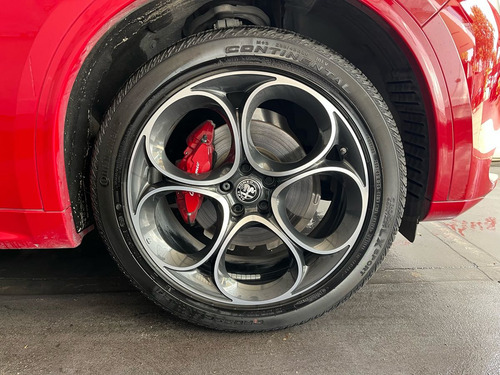 Alfa Romeo Stelvio 2.0L L4 Turbo Veloce Awd