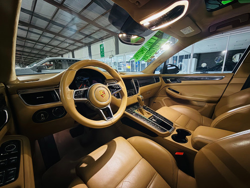 Porsche Macan Turbo 2015