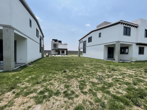 Lotes Desde 255m2 Ubicados En Exclusivo Desarrollo En Metepec