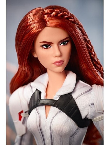 Imagem 2 de 10 de Barbie Black Widow White Viuva Negra Marvel Collector Editio