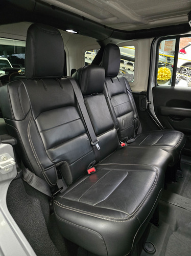 Jeep Wrangler 3.6 Unlimited Sahara 4x4 At