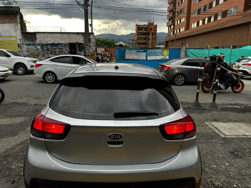 Kia Tonic 1.6 Mt