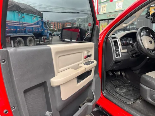 Dodge Ram 1500 5.7cc AT AA 4X2