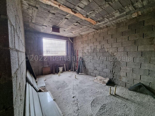 Casa En Alquiler En Tarabana Plaza Cabudare 2-4-8-4-0 Mp/