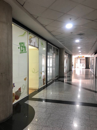 Imagen 2 de 5 de Local En Alquiler En Centro Comercial Multiplaza Paraiso 04125033903 Ma C21 Plaza Francia