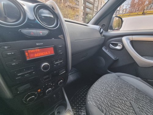 Renault Oroch Zen 1.6L Mt 4X2 Kit T