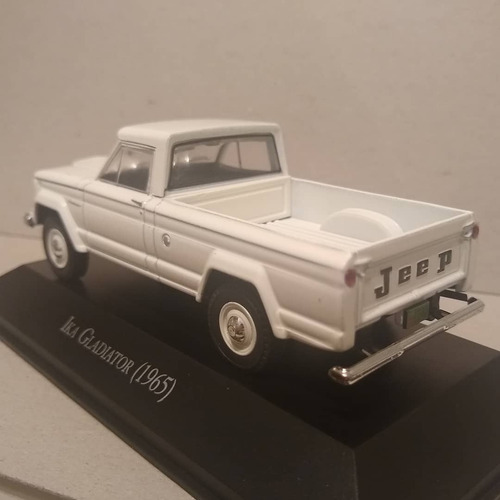 Jeep Ika Gladiator 1 43  Colección 11cm Ixo  1965 Salvat