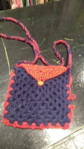 Carterita Tejida Con Detalle