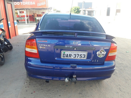 Imagem 2 de 3 de Chevrolet Astra 2001 1.8 Gl 3p