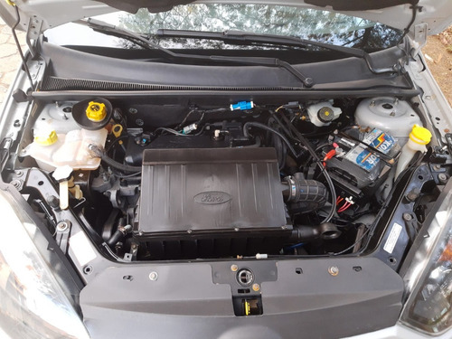 Imagem 8 de 8 de Ford Fiesta