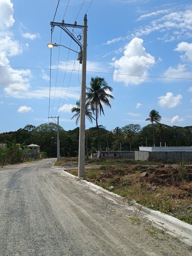Solar En Venta Con Inicial De 113,400 En Santo Domingo Norte