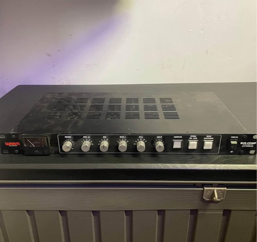 Warm Bus Compresor Audio (Usado)