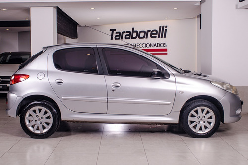 Imagen 8 de 14 de Peugeot 207 2010 1.6 Xs Taraborelli Usados