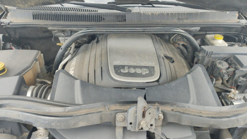 Imagem 2 de 5 de Sucata Jeep Cherokee Limited 5.7 Hemi 2005