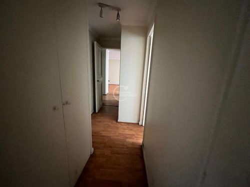 Departamento En Arriendo De 2 Dorm. En Las Condes