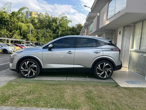 Nissan Qashqai 1.3 exclusive 4x4