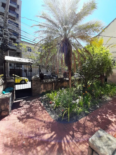 Apartamento À Venda Na Rua Aureliano Portugal, Rio Comprido, Rio De Janeiro - Rj - Liv-11819