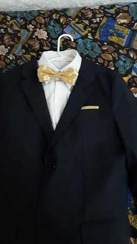 Imagen 3 de 5 de Alquiler De Trajes Y Vestidos. Hombres ,damas,y Niños.