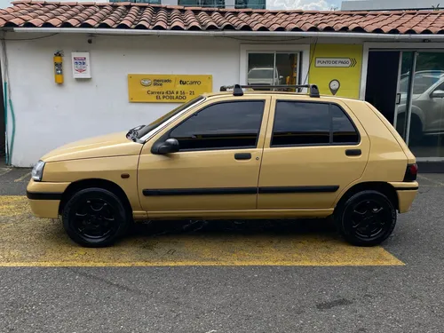 Renault Clio 1 1.4 Rn Mt 4x2 2000