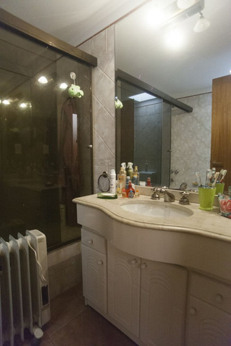 Venta De Casa 6 Amb C/jardín Pileta, 2 Cocheras En Caballito
