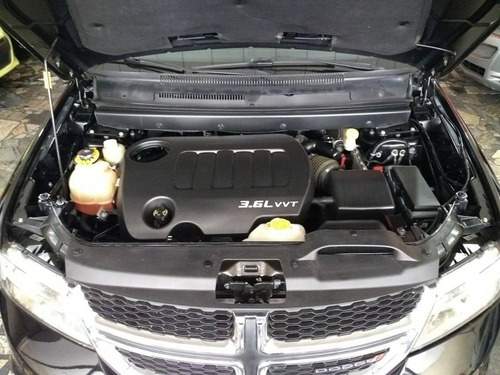 Dodge Journey 3.6 Sxt 5p