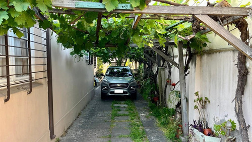 Casa Venta Crescente Errázuriz, Gran Terreno, 3 Dormitorios