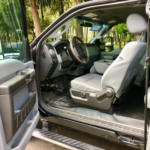 Imagen 10 de 14 de Ford F250 Super Duty Xlt 4x4