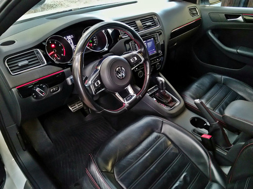 Volkswagen Vento 2.0 Tsi Gli 211cv App Connect + Nav