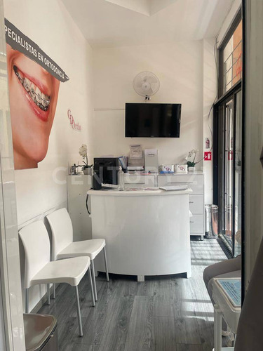 Local Comercial En Plaza Vips Segundo Piso Para Ofocinas O Consultorios