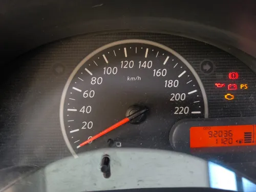 Nissan March 1.6 Sense