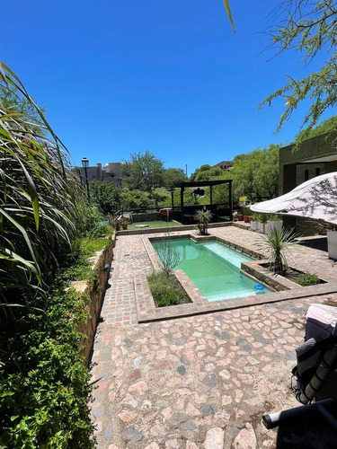 Vendo En Country Cinco Lomas, Espectacular Casa 5 Dorm. Villa Warcalde.