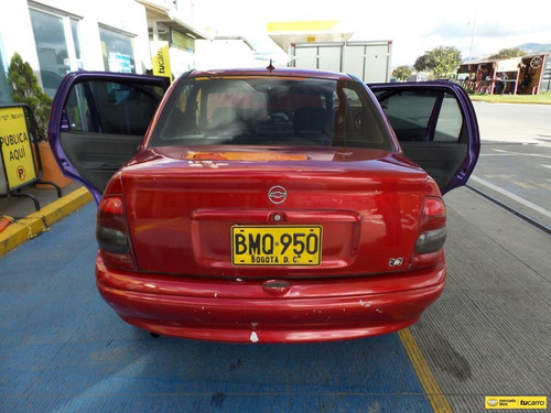 Imagen 13 de 25 de Chevrolet Corsa Wind
