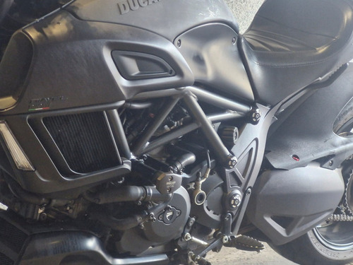 Ducati Diavel 1198 Dark