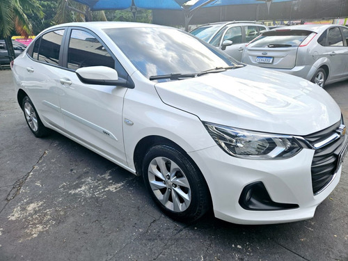 Chevrolet Onix ONIX SEDAN Plus LT 1.0 12V TB Flex Mec.