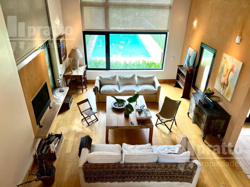 Casa En Venta De 4 Dormitorios En Villa Bertha