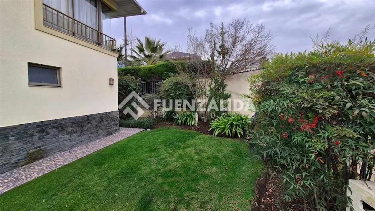 Imagen 3 de 30 de Casa En Venta De 5 Dorm. En Peñalolén