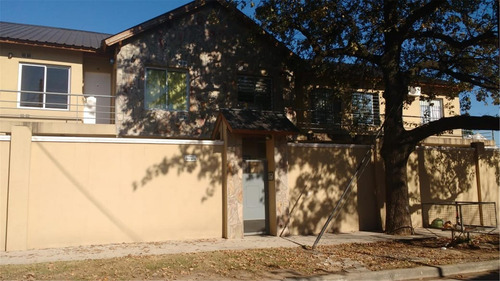 Imagen 1 de 10 de Venta Departamento 2 Amb Con Patio, Zuviria Y Las Heras, San
